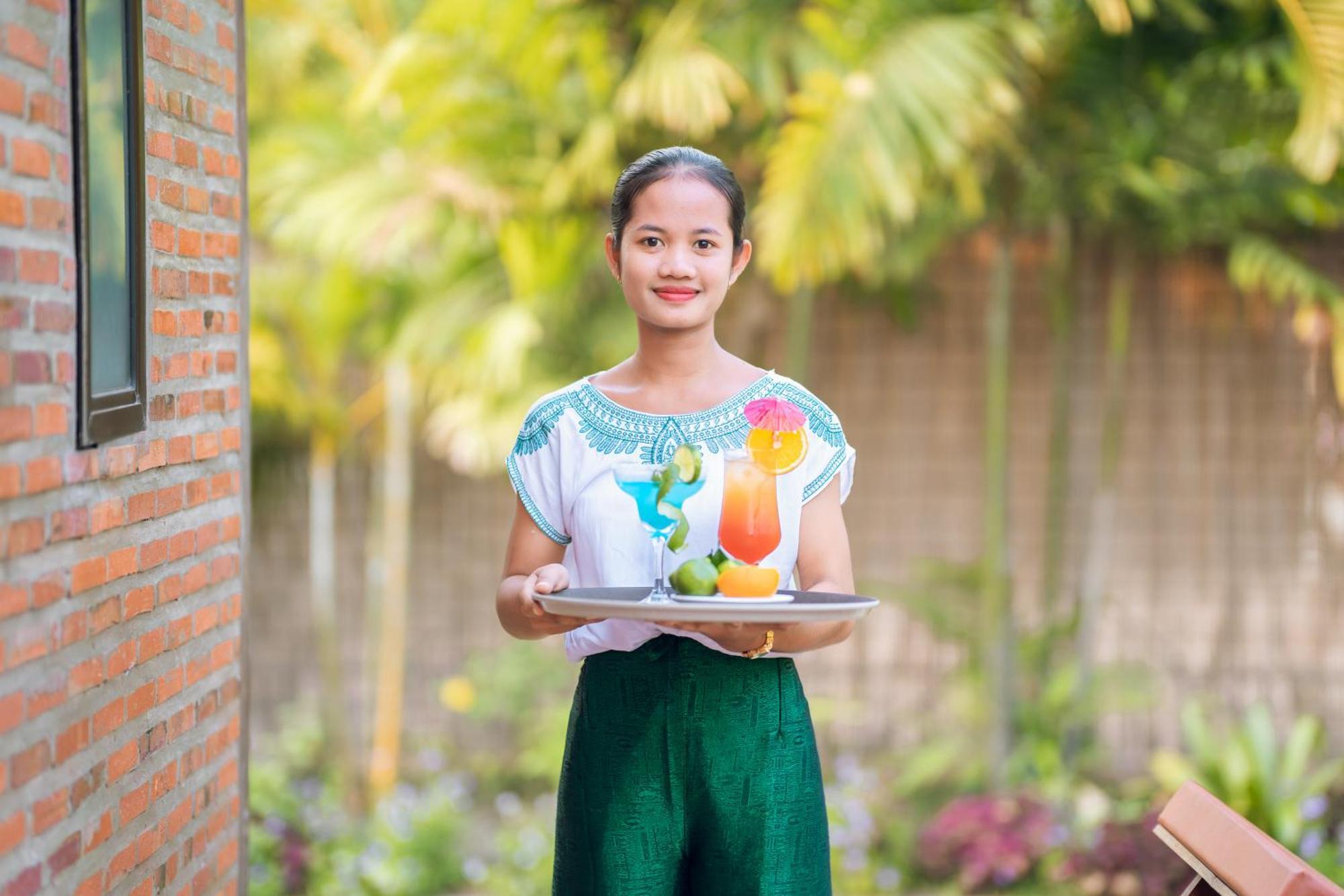 Authentic Khmer Village Resort Сіємреап Екстер'єр фото