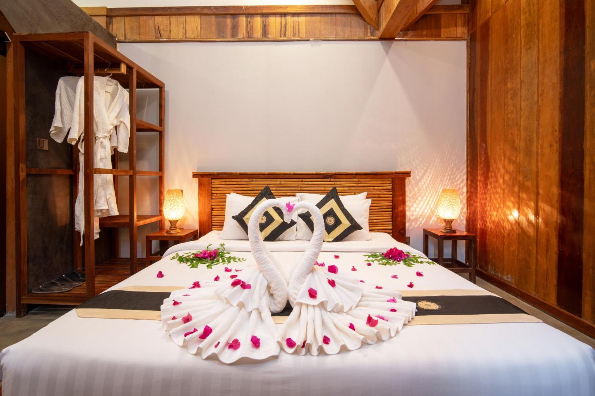 Authentic Khmer Village Resort Сіємреап Екстер'єр фото