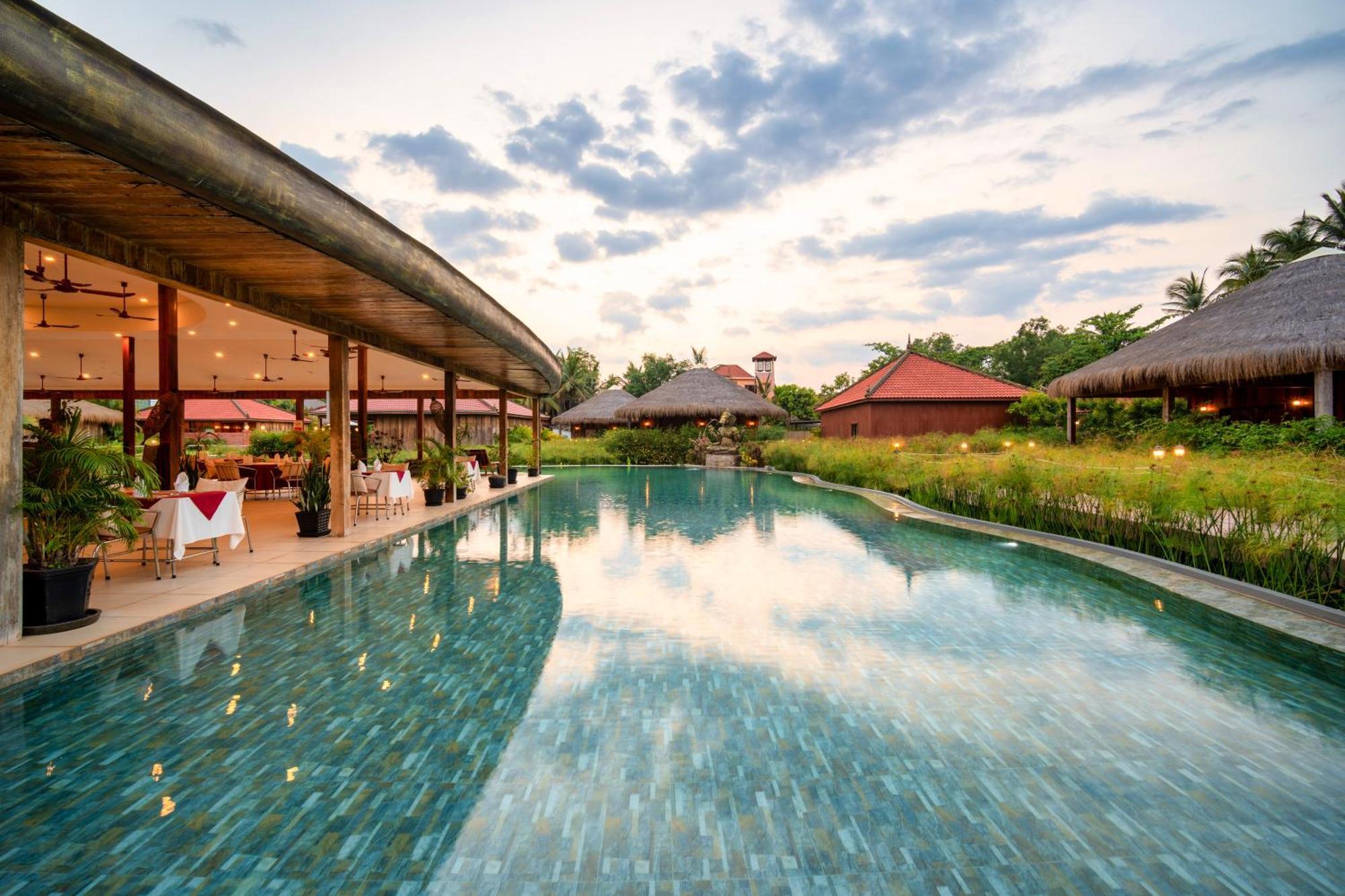 Authentic Khmer Village Resort Сіємреап Екстер'єр фото