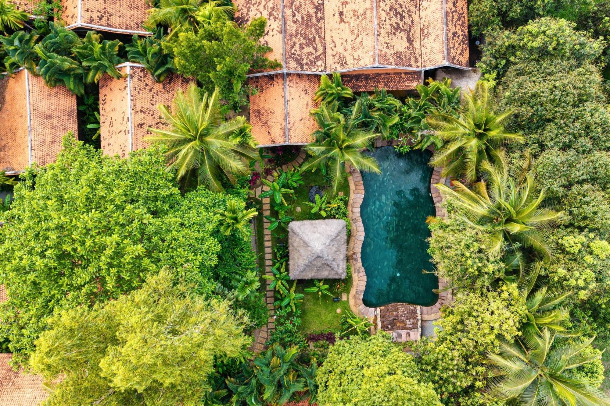Authentic Khmer Village Resort Сіємреап Екстер'єр фото